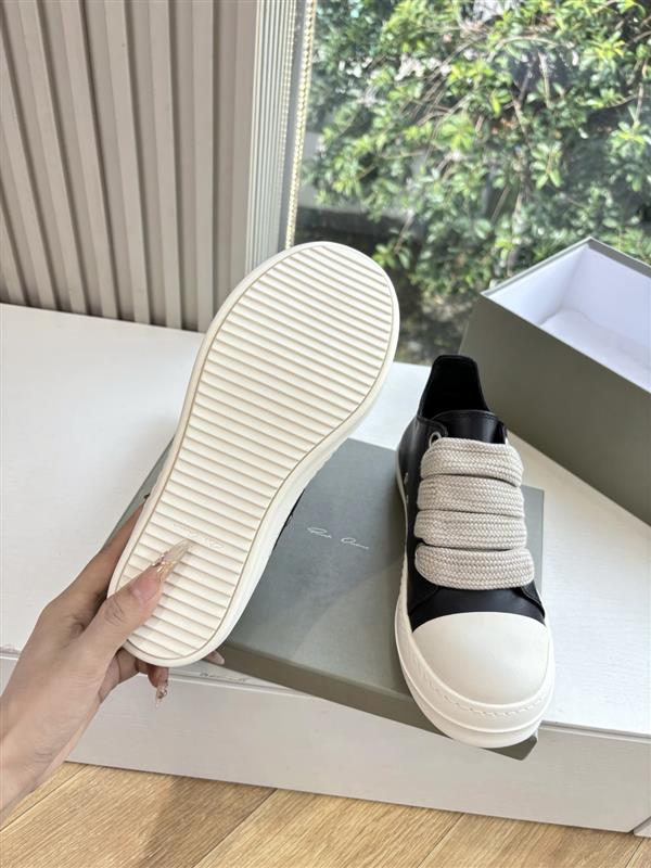 20251128153610576 260